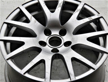 Load image into Gallery viewer, 1x Alufelge 17 Zoll 8.5&quot; 5x112 42ET Glanz Silber 8J0601025A Audi Tt Rim Wheel