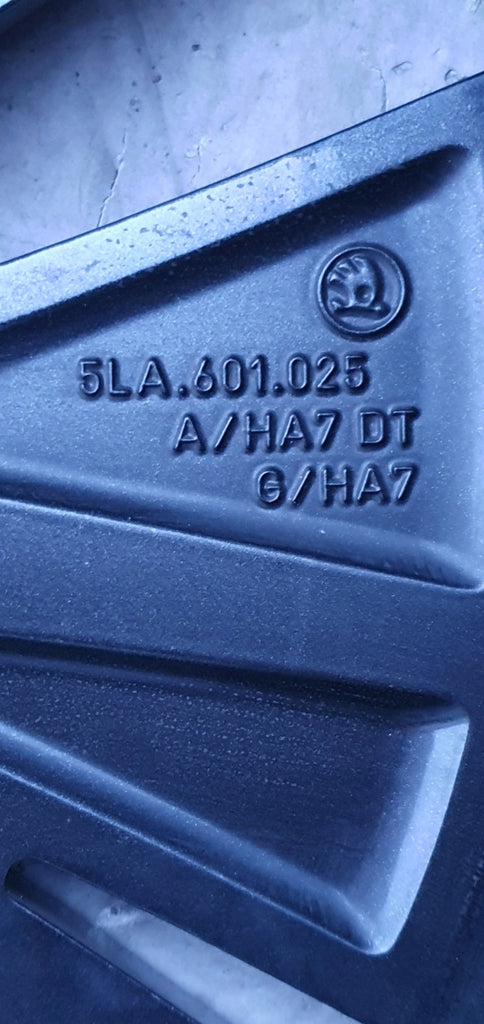 1x Alufelge 19 Zoll 8.0" 5x112 45ET Glanz Graphit 5LA601025A Mg Enyaq Iv FEL9498679738tj