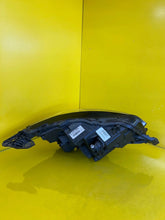 Laden Sie das Bild in den Galerie-Viewer, Frontscheinwerfer Peugeot 208 73313327 9833036380 LED Links Headlight