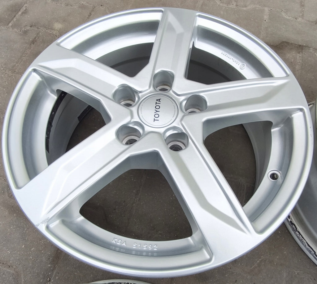 4x Alufelge 16 Zoll 6.5" 5x114.3 39ET Toyota Yaris Verso Cross Corolla Rim Wheel FEL3865524290pv