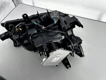 Load image into Gallery viewer, Frontscheinwerfer Mazda Cx30 DFR7-51040 LED Ein Stück (Rechts oder Links)