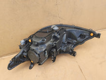 Load image into Gallery viewer, Frontscheinwerfer Toyota Auris 81110-02E21 Rechts Scheinwerfer Headlight