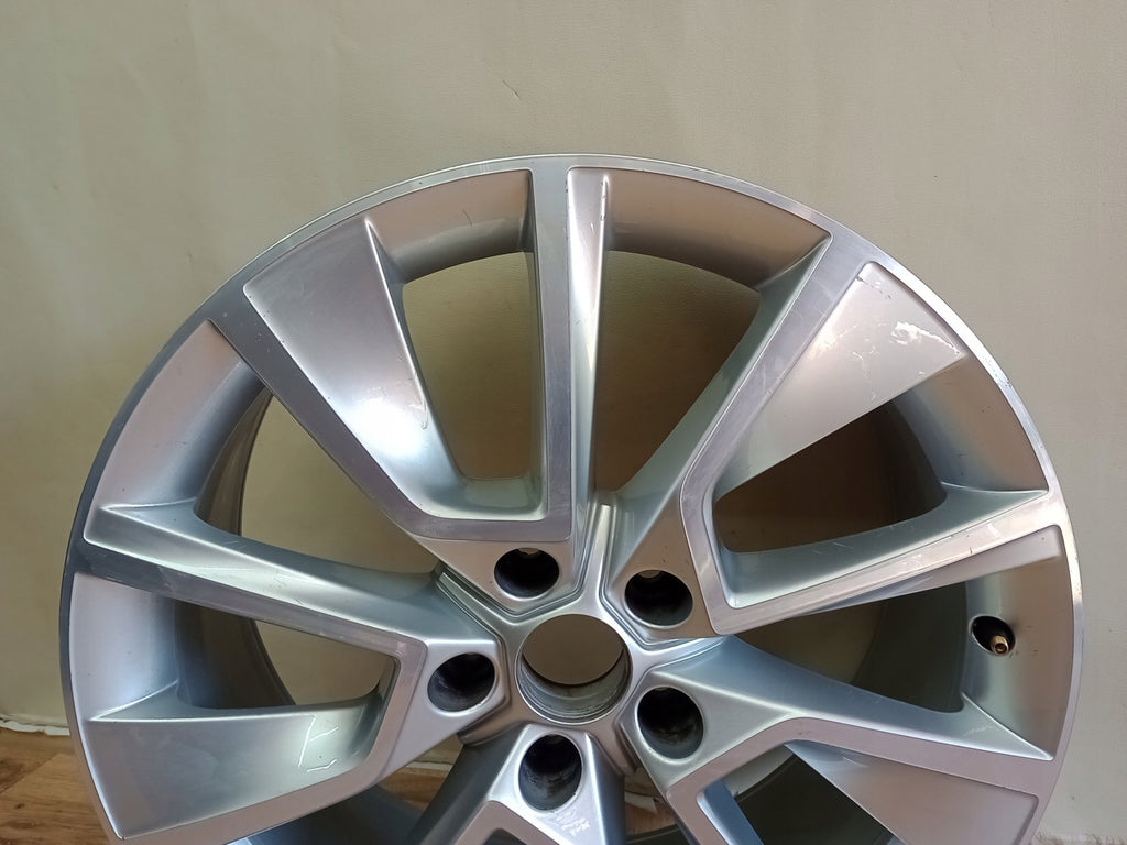 1x Alufelge 18 Zoll 7.0" 5x112 45ET Glanz Graphit 57A601025D Mg Karoq Rim Wheel FEL7661541863up