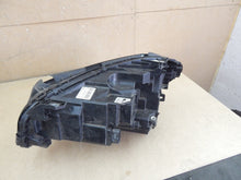 Laden Sie das Bild in den Galerie-Viewer, Frontscheinwerfer Mercedes-Benz W246 A2469067001 Full LED Rechts Headlight SCH3079234807uh