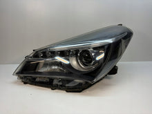 Laden Sie das Bild in den Galerie-Viewer, Frontscheinwerfer Toyota Yaris Links Scheinwerfer Headlight SCH7350801281rf