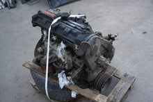 Load image into Gallery viewer, Motor Toyota Land Cruiser 2L-T 2.4 1989 Diesel Engine Unkomplett