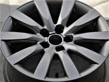 Load image into Gallery viewer, 1x Alufelge 17 Zoll 7.5&quot; 5x112 45ET Silber 8K0601025BB Audi A4 B8 Rim Wheel