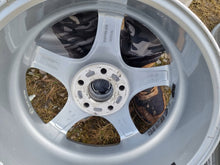 Laden Sie das Bild in den Galerie-Viewer, 4x Alufelge 17 Zoll 8.0" 5x112 48ET Glanz Silber 56R7705 Mercedes-Benz W213 FEL3951952015zi