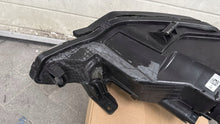 Load image into Gallery viewer, Frontscheinwerfer Hyundai I20 Links Scheinwerfer Headlight SCH7202854532xy