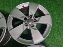 Laden Sie das Bild in den Galerie-Viewer, 4x Alufelge 17 Zoll 7.0" 5x112 47ET Glanz Silber 8S0601025J Audi Tt Rim Wheel FEL6999955683kz