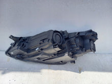 Laden Sie das Bild in den Galerie-Viewer, Frontscheinwerfer Ford Kuga LV4B-13E014-CA Rechts Scheinwerfer Headlight