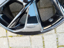 Laden Sie das Bild in den Galerie-Viewer, 1x Alufelge 16 Zoll 6.5" 4x108 32ET 9833892580 93484566 Opel Corsa F Rim Wheel FEL6779024140lx