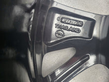 Load image into Gallery viewer, 1x Alufelge 16 Zoll 6.5" 4x100 32ET Glanz Silber 93484566 Opel Corsa F Rim Wheel FEL4181886662af