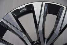 Laden Sie das Bild in den Galerie-Viewer, 1x Alufelge 19 Zoll 7.5" 5x108 50 5ET 32243399 Volvo Rim Wheel