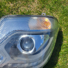 Laden Sie das Bild in den Galerie-Viewer, Frontscheinwerfer Mercedes-Benz Sprinter A9068203161 Links Headlight SCH6514921775bm