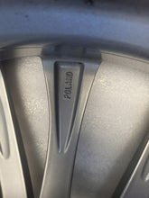 Load image into Gallery viewer, 1x Alufelge 19 Zoll 8.0" 5x112 30ET Glanz Silber 6873942 BMW G31 G30 G12 FEL5207668294wq