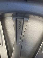 Load image into Gallery viewer, 1x Alufelge 19 Zoll 8.0" 5x112 30ET Glanz Silber 6873942 BMW G31 G30 G12 FEL5207668294wq