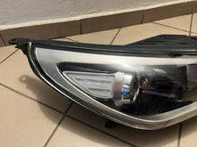 Laden Sie das Bild in den Galerie-Viewer, Frontscheinwerfer Hyundai I30 III 92102-G4020 LED Rechts Scheinwerfer Headlight