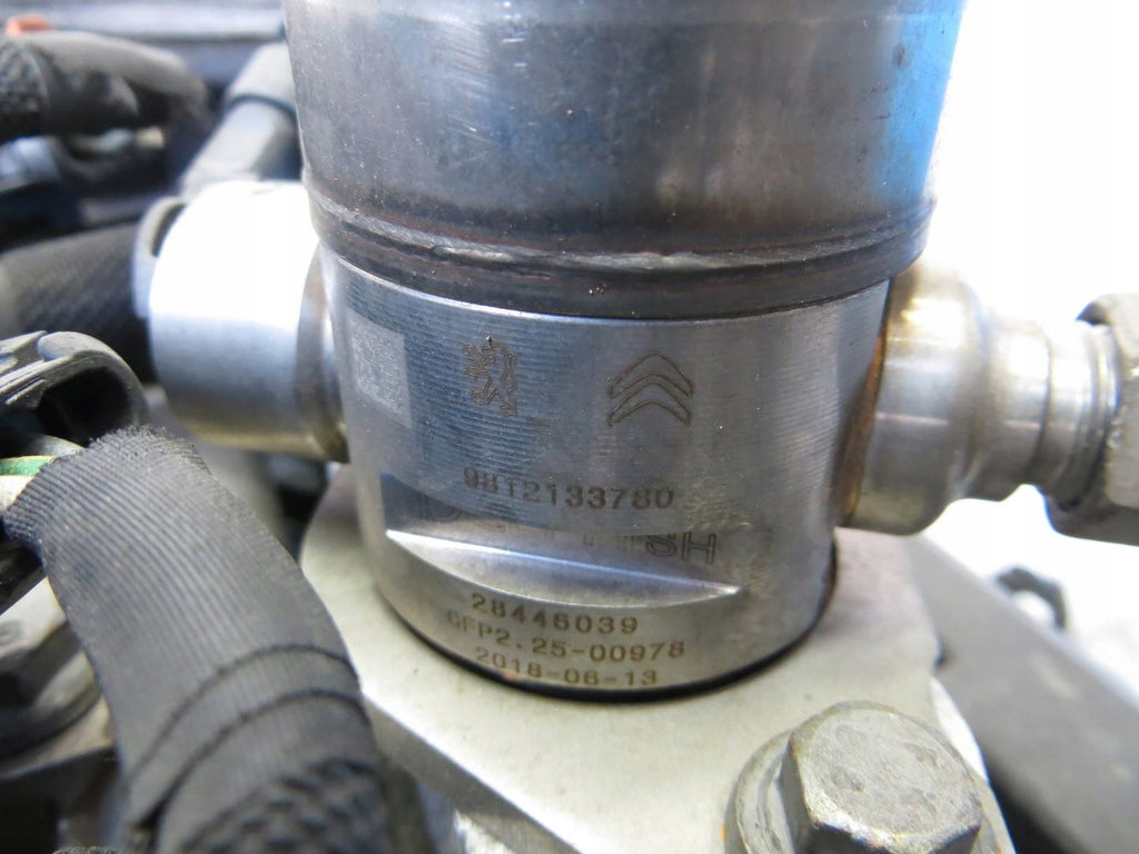 Motor Peugeot 308 II 10XVAC HN05 1.2 Benzin Engine Unkomplett