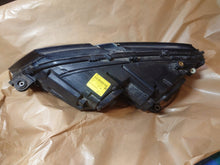 Laden Sie das Bild in den Galerie-Viewer, Frontscheinwerfer Skoda Octavia III 5E1941016C Rechts Scheinwerfer Headlight SCH2514871544gq
