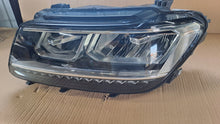 Laden Sie das Bild in den Galerie-Viewer, Frontscheinwerfer VW Tiguan 5NB941035B Links Scheinwerfer Headlight