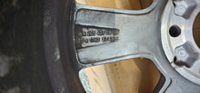 Laden Sie das Bild in den Galerie-Viewer, 1x Alufelge 17 Zoll 7.0" 5x112 48 5ET A2054010800 Mercedes-Benz Rim Wheel FEL9615364645om