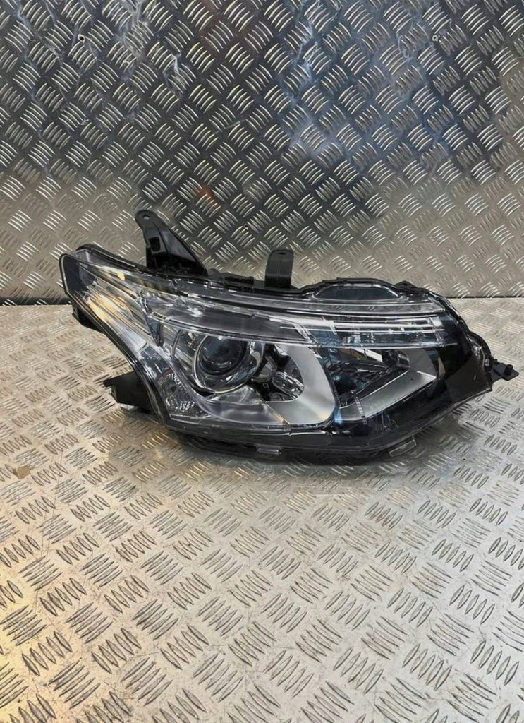 Frontscheinwerfer Mitsubishi Outlander III 8301C2-04 Xenon Rechts Headlight