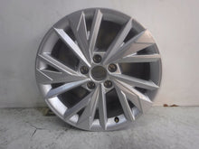 Laden Sie das Bild in den Galerie-Viewer, 1x Alufelge 17 Zoll 8.0" 5x112 46ET Glanz Silber 8Y0601025D Audi A3 Rim Wheel FEL1785337616hq