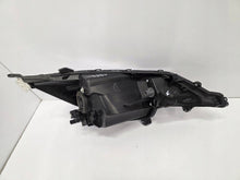 Laden Sie das Bild in den Galerie-Viewer, Frontscheinwerfer Mitsubishi Space W Star 8301D445 Ein Stück (Rechts oder Links)