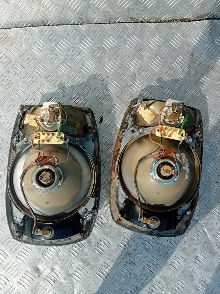 Frontscheinwerfer Mercedes-Benz W115 Ein Stück (Rechts oder Links) Headlight