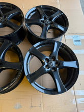 Laden Sie das Bild in den Galerie-Viewer, 4x Alufelge 18 Zoll 8.0" 5x112 50ET Glanz Schwarz Rim Wheel FEL5487487154hw