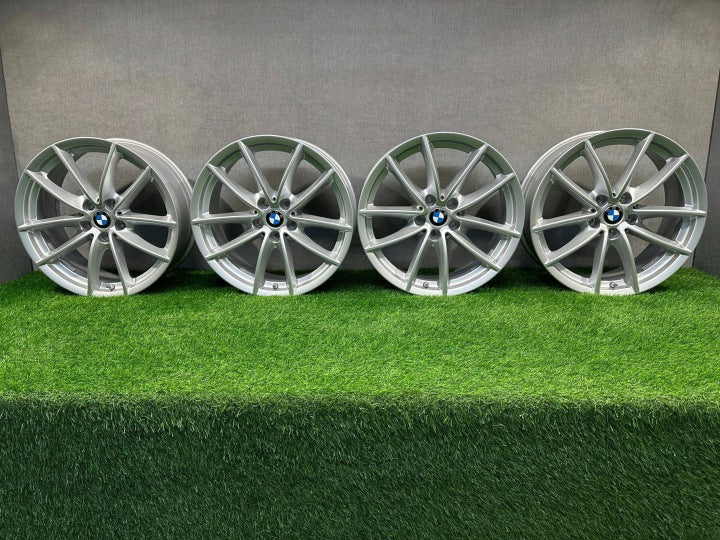 4x Alufelge 18 Zoll 7.0" 5x112 32ET Glanz Silber 6880047 BMW X3 G01 G02 FEL9713937783qh