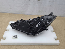 Laden Sie das Bild in den Galerie-Viewer, Frontscheinwerfer Toyota Yaris 81170-ODK10 Rechts Scheinwerfer Headlight SCH6804392754pp