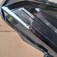 Load image into Gallery viewer, Frontscheinwerfer Jaguar E-Pace X540 00205982-10 LED Rechts Headlight SCH5220887436ka