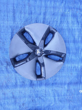 Laden Sie das Bild in den Galerie-Viewer, 1x Alufelge 18 Zoll 6.5&quot; 5x114.3 1044231-B Tesla Model 3 Rim Wheel