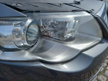 Laden Sie das Bild in den Galerie-Viewer, Frontscheinwerfer VW Passat Xenon Ein Stück (Rechts oder Links) Headlight