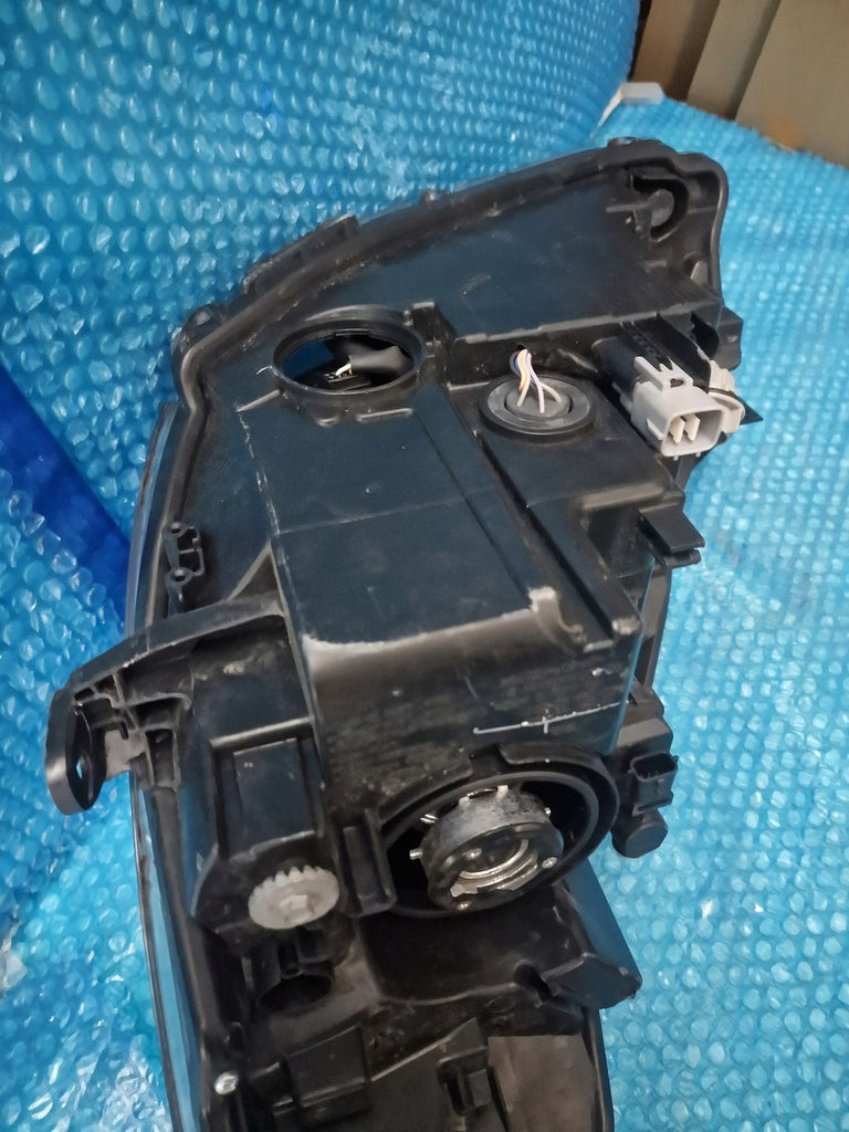 Frontscheinwerfer Toyota Yaris Rechts Scheinwerfer Headlight