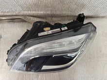 Laden Sie das Bild in den Galerie-Viewer, Frontscheinwerfer Mercedes-Benz X204 W204 A2048201539 Xenon Links Headlight SCH6972995029ns