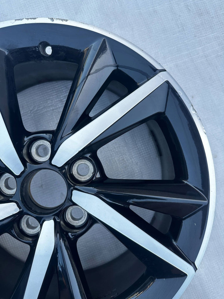 1x Alufelge 17 Zoll 7.0" 5x114.3 Glanz PW45702001 Toyota Auris Rim Wheel FEL9472095071cs