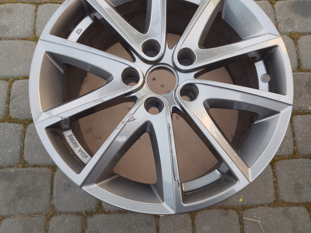 1x Alufelge 17 Zoll 7.5" 5x114.3 50ET Glanz Silber KBA48952 Mazda Cx30 Rim Wheel FEL6357461301ev