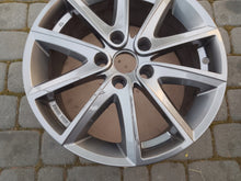 Laden Sie das Bild in den Galerie-Viewer, 1x Alufelge 17 Zoll 7.5" 5x114.3 50ET Glanz Silber KBA48952 Mazda Cx30 Rim Wheel FEL6357461301ev