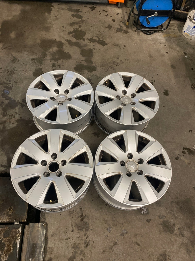 4x Alufelge 16 Zoll 7.0" 5x112 42ET Glanz Silber Audi Rim Wheel