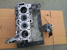 Laden Sie das Bild in den Galerie-Viewer, Motorblock Jaguar Rover 204DTY 2.0 Diesel Unkomplett MOT5084642860kb