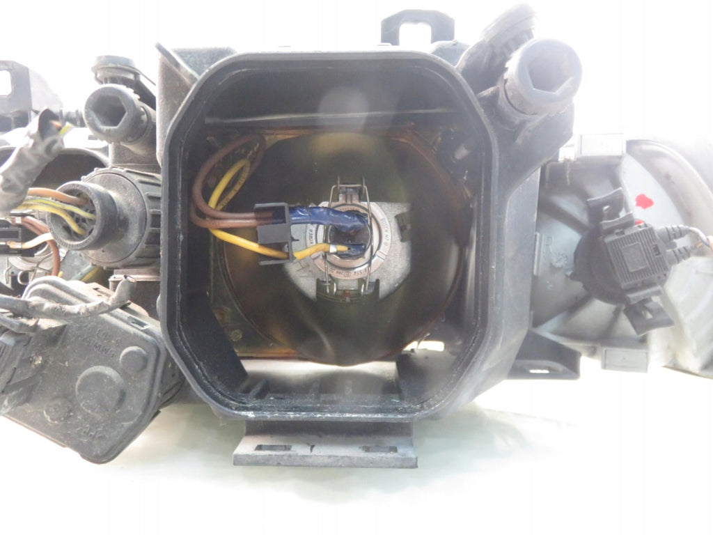 Frontscheinwerfer BMW 3 E36 8363500 Rechts Scheinwerfer Headlight SCH2455079341sz
