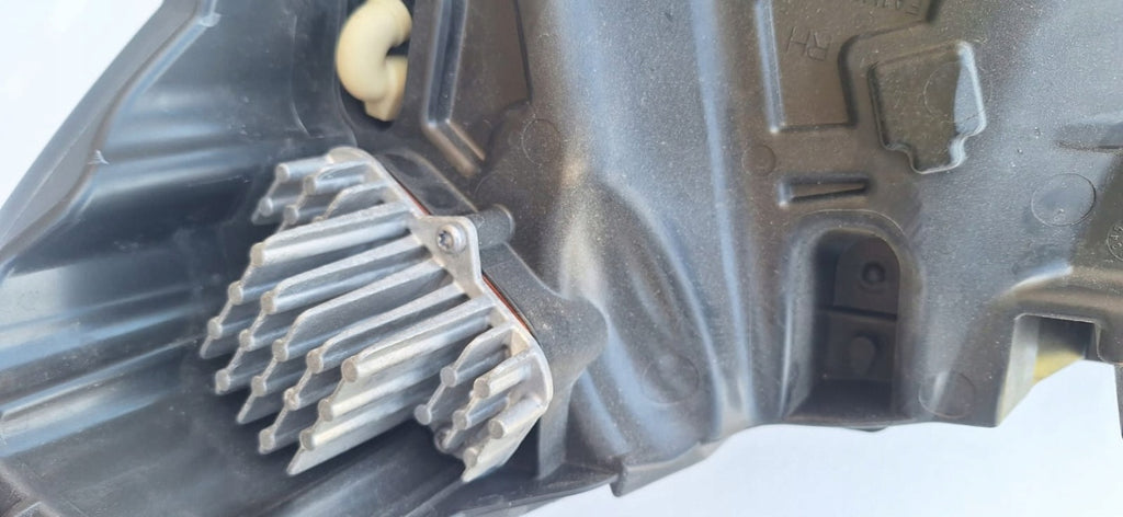 Frontscheinwerfer Ford Focus NX7B-13E014-CD Rechts Scheinwerfer Headlight SCH7741193690fn