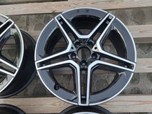 Laden Sie das Bild in den Galerie-Viewer, 4x Alufelge 18 Zoll 7.5" 5x112 49ET Glanz Schwarz A1774011500 Mercedes-Benz W177 FEL6489997164rn