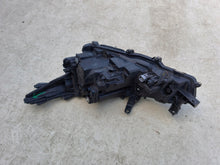 Laden Sie das Bild in den Galerie-Viewer, Frontscheinwerfer Toyota Corolla 81110-02T51-00 Rechts Scheinwerfer Headlight SCH1717537790ia