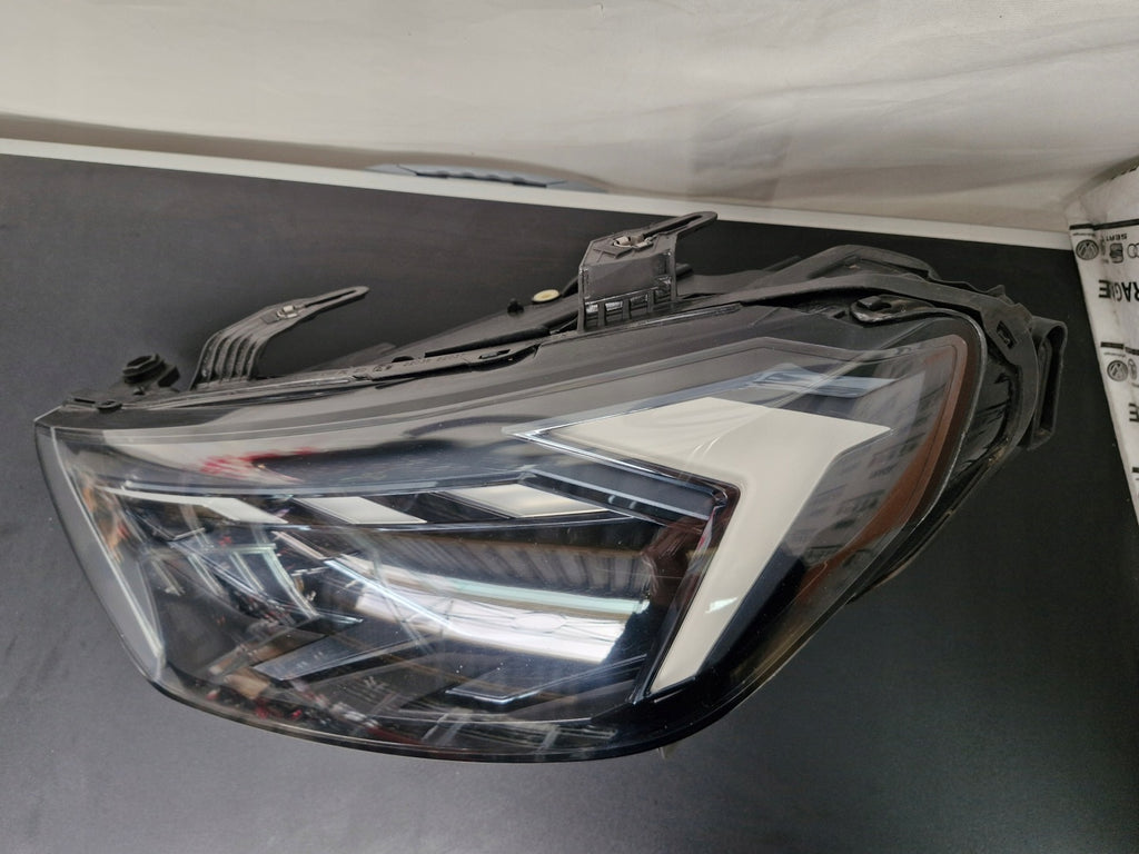 Frontscheinwerfer Audi A1 82A941033 Links Scheinwerfer Headlight SCH5692791998zq