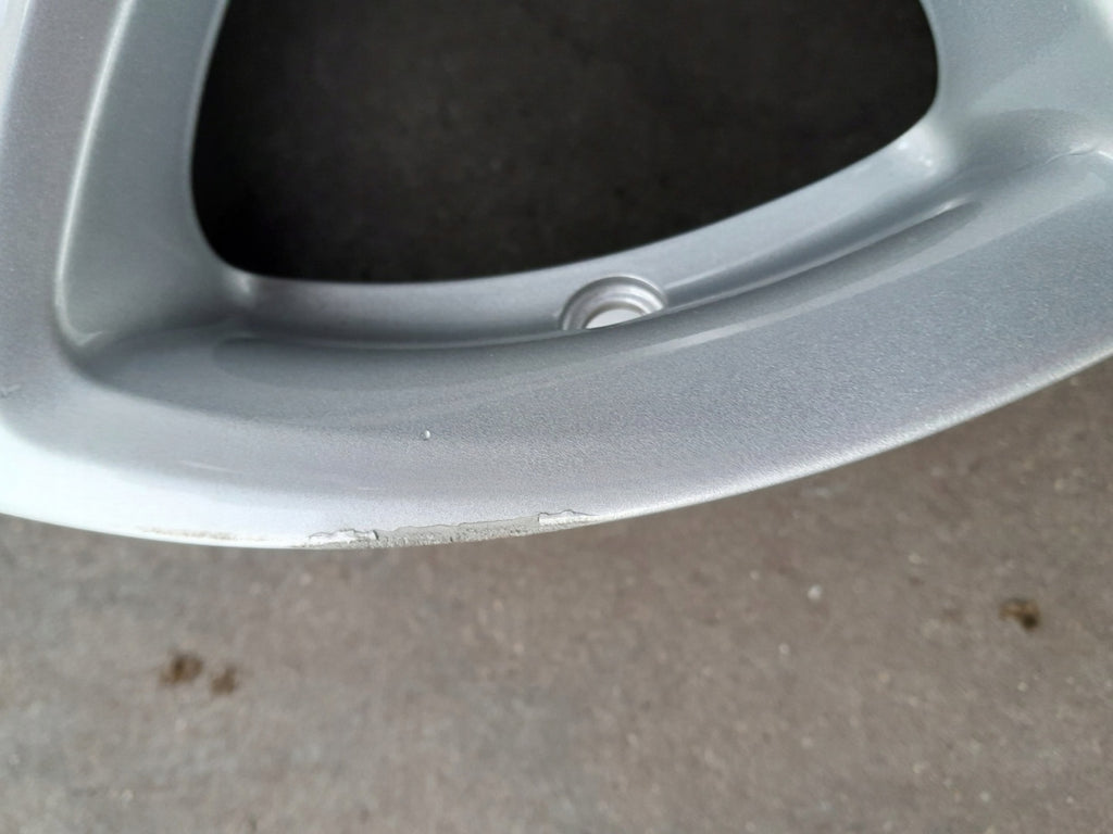 1x Alufelge 15 Zoll 6.0" 5x114.3 45ET Glanz Silber PW457-0D002 Toyota Yaris FEL4833253772hg
