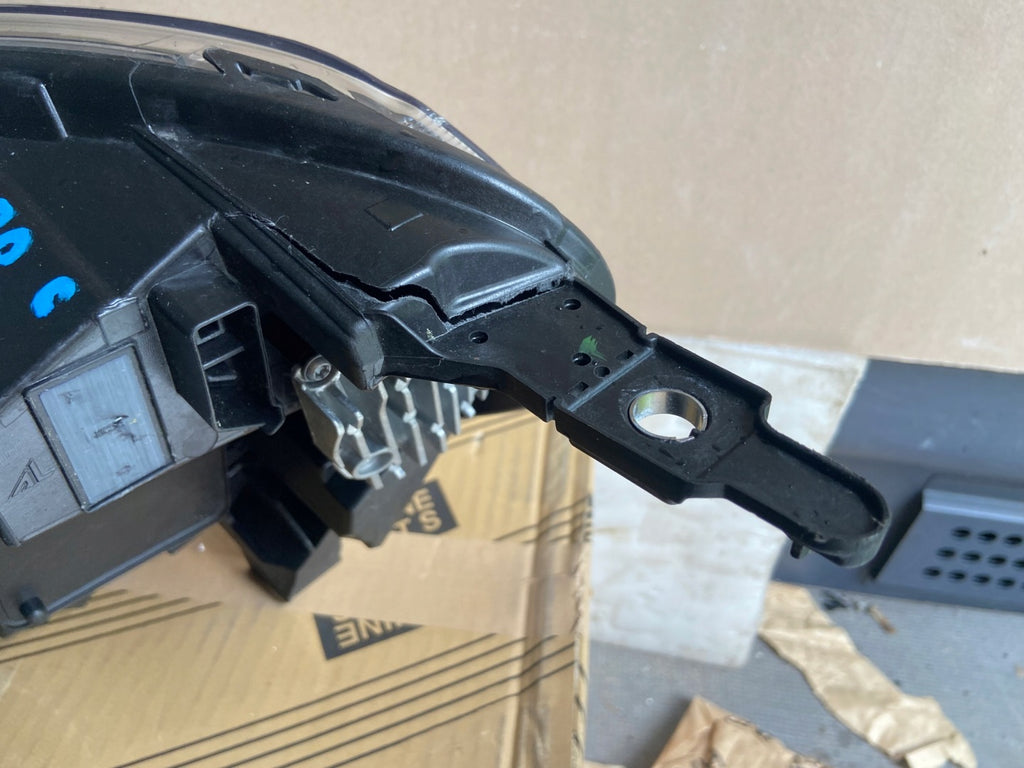 Frontscheinwerfer Opel Vivaro C 9847209880 Rechts Scheinwerfer Headlight SCH3476336961xw